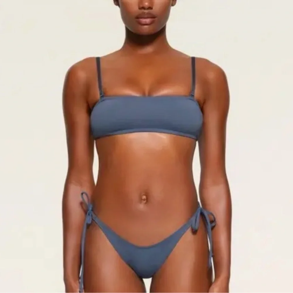 Skims Micro Bandeau Bikini Top in Medium Denim Wash Size 3X